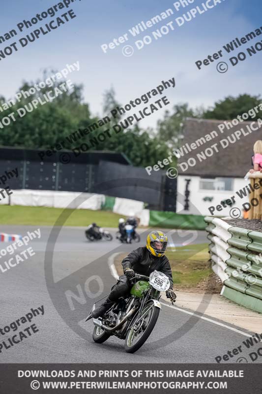 Vintage motorcycle club;eventdigitalimages;mallory park;mallory park trackday photographs;no limits trackdays;peter wileman photography;trackday digital images;trackday photos;vmcc festival 1000 bikes photographs